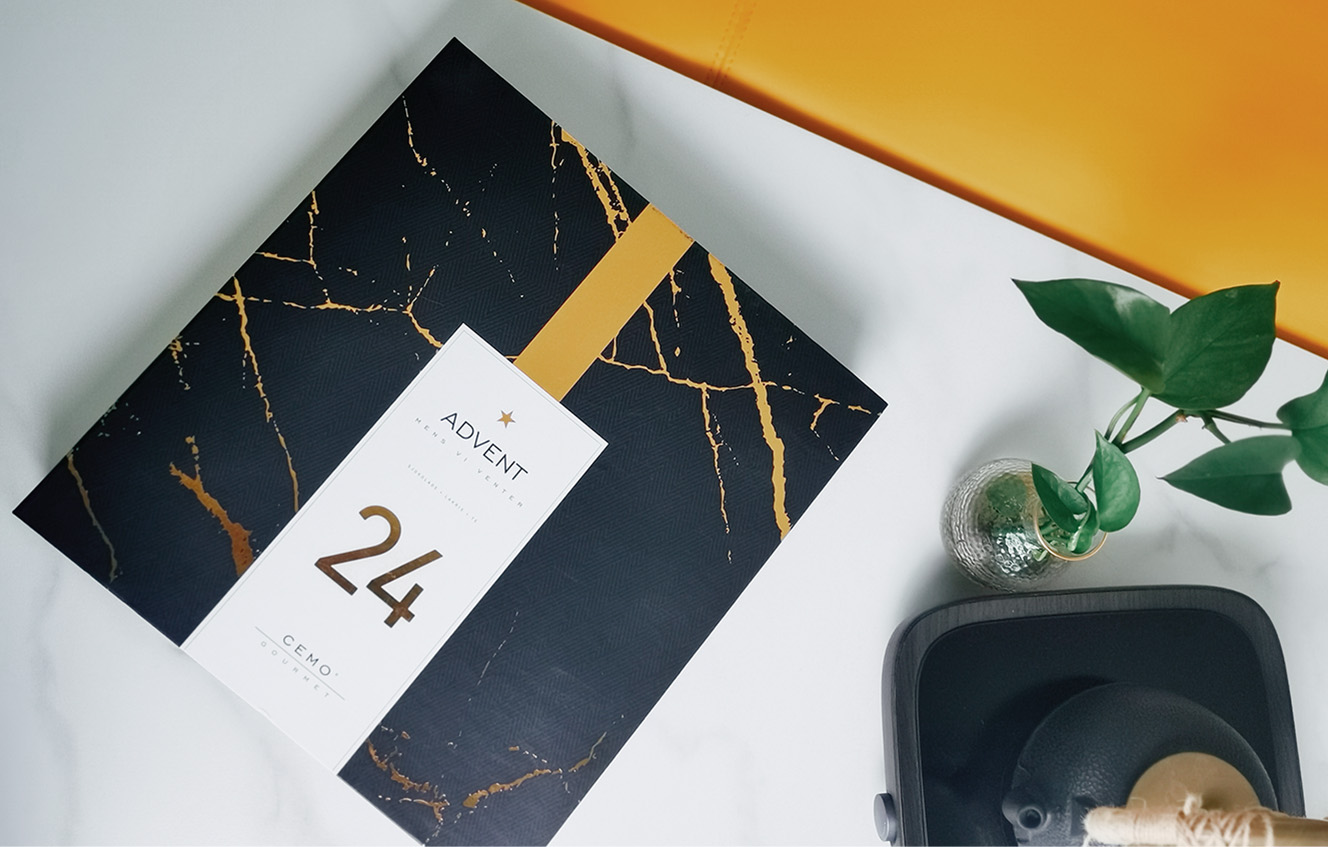 How to make the christmas calendar box have a sense of ceremony?